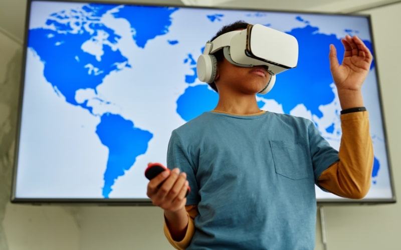 Virtual and Augmented Reality