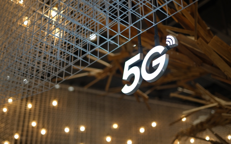 Enhanced Mobile Experiences How 5G Transforms Consumer Engagement