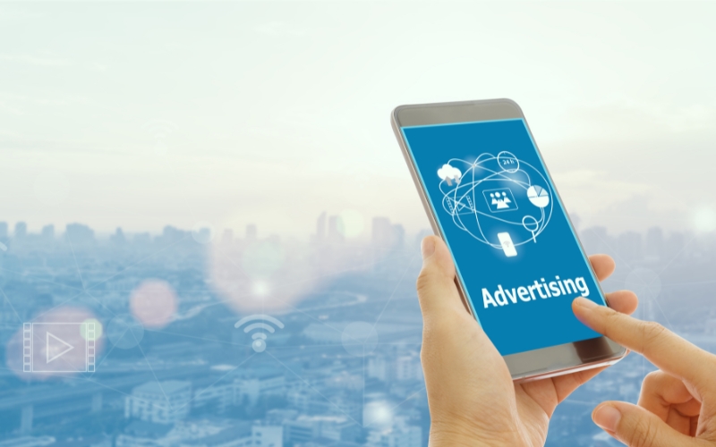 Optimizing Retargeting Ads for Maximum Effectiveness